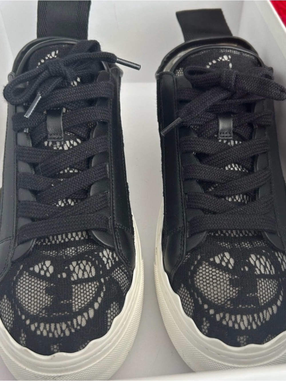 Chloé Black Lace-Overlay Low-Top Sneakers